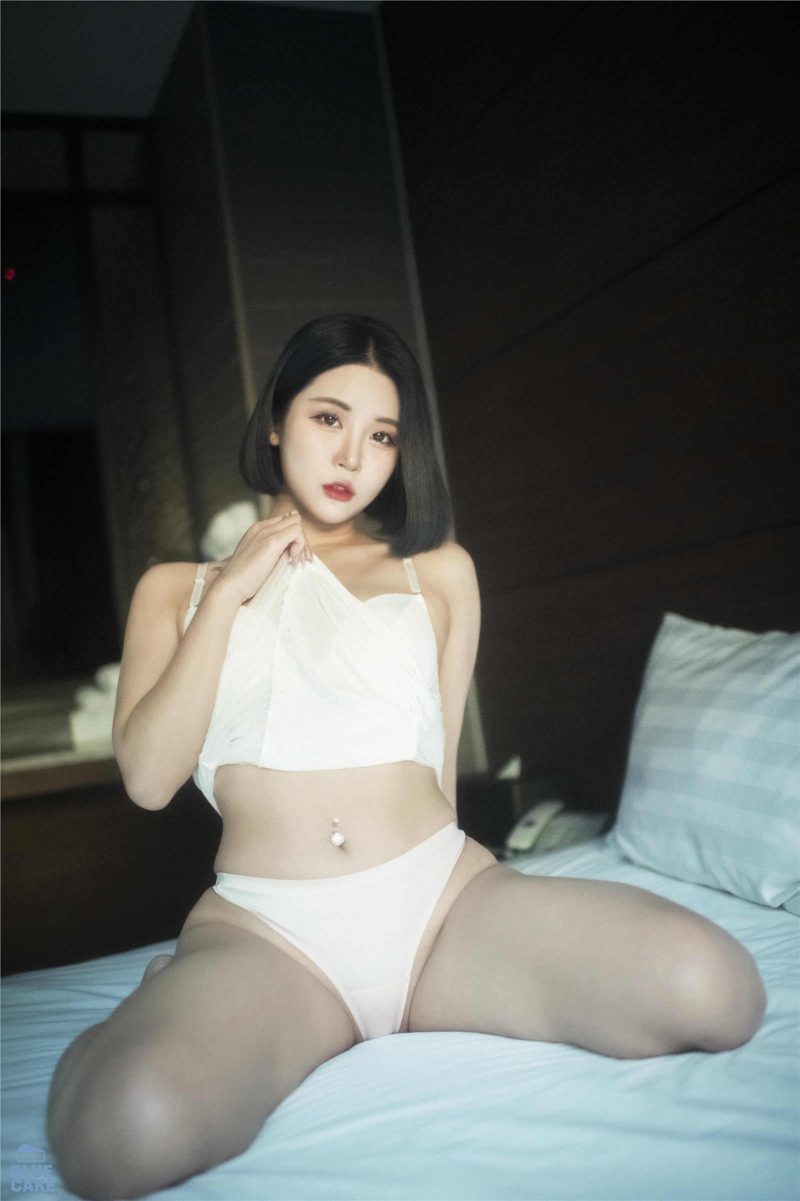 Bomi Vol.037 BLUECAKE  SECRET(72)